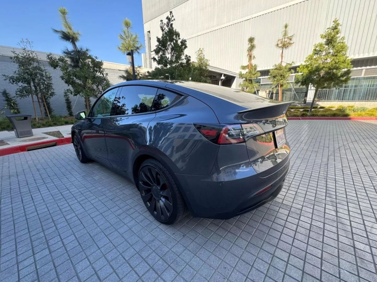 2022 Tesla Model Y Performance photo 9