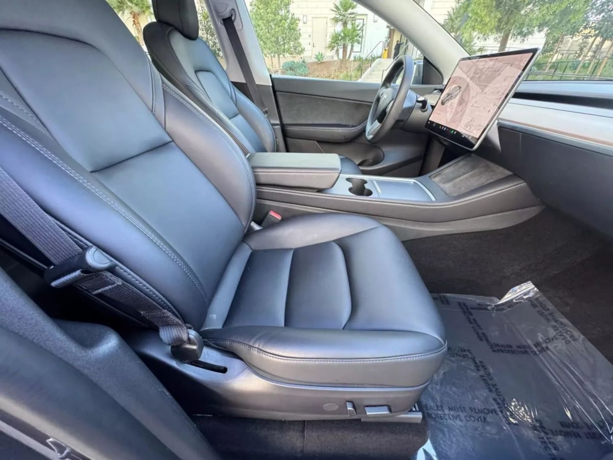 2022 Tesla Model Y Performance photo 13