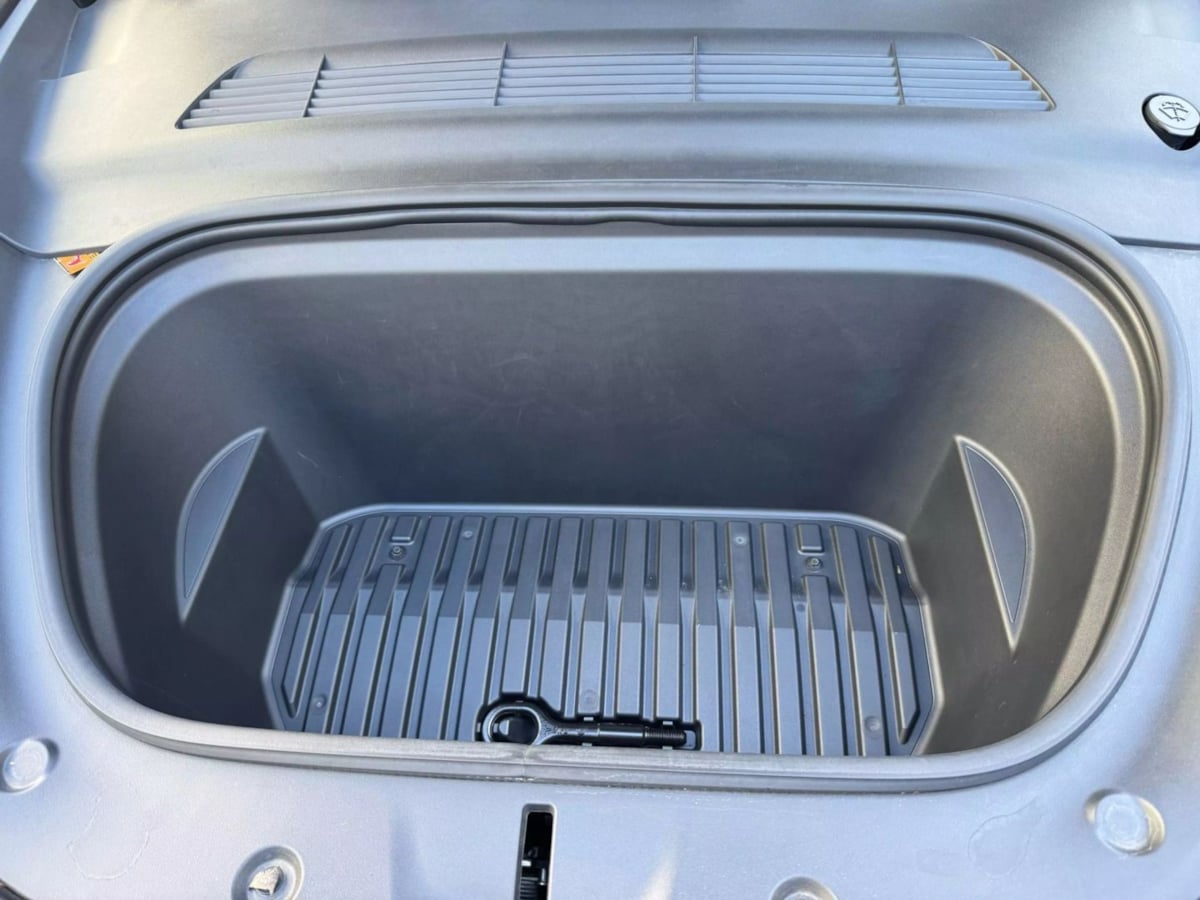2022 Tesla Model Y Performance photo 25