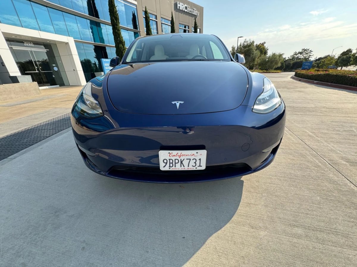 2022 Tesla Model Y Long Range photo 2