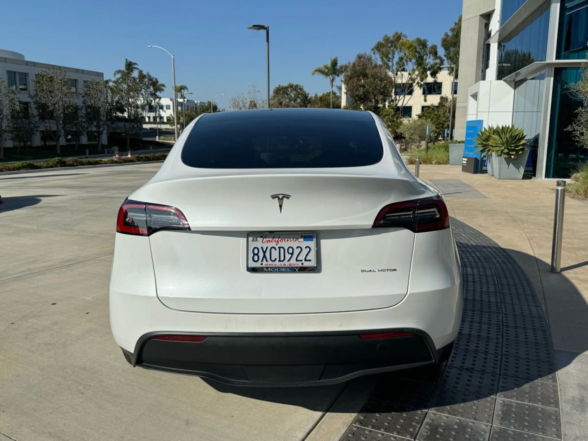 2022 Tesla Model Y Long Range photo 5