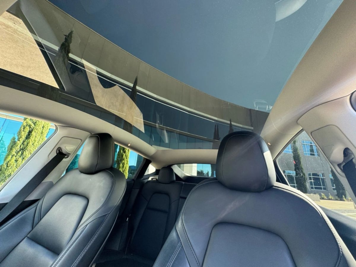 2022 Tesla Model Y Long Range photo 12