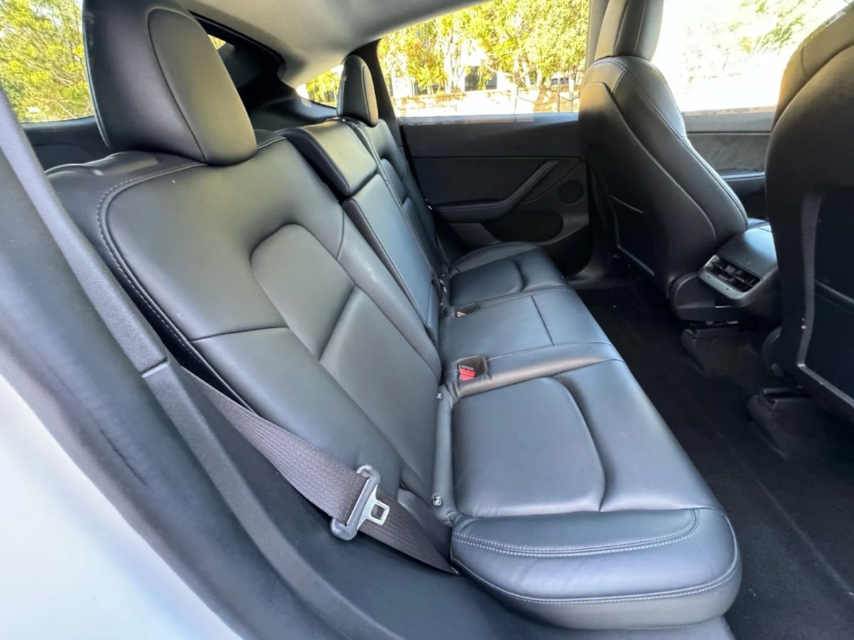 2022 Tesla Model Y Long Range photo 14