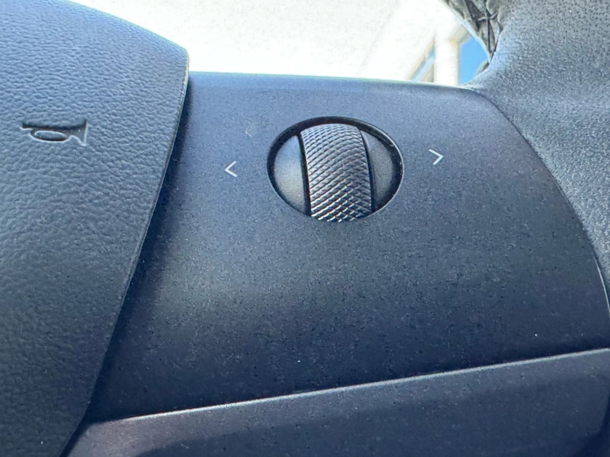 2022 Tesla Model Y Long Range photo 18