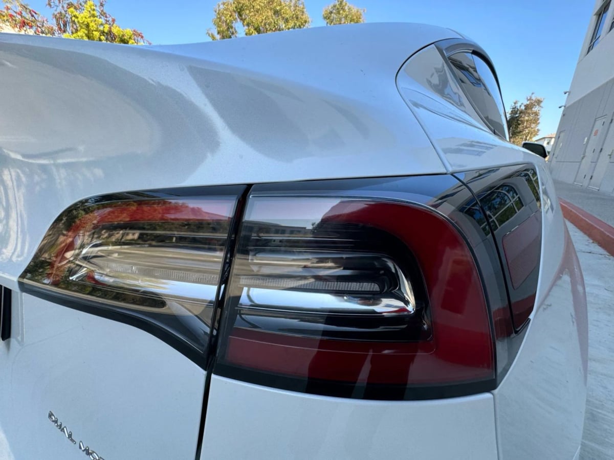 2022 Tesla Model Y Long Range photo 21