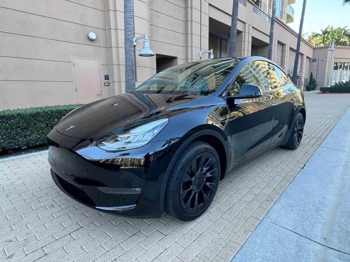 2022 Tesla Model Y Long Range photo 4