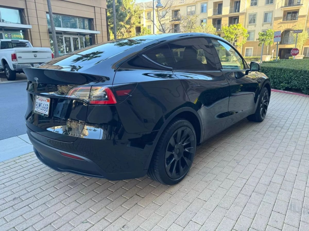 2022 Tesla Model Y Long Range photo 5