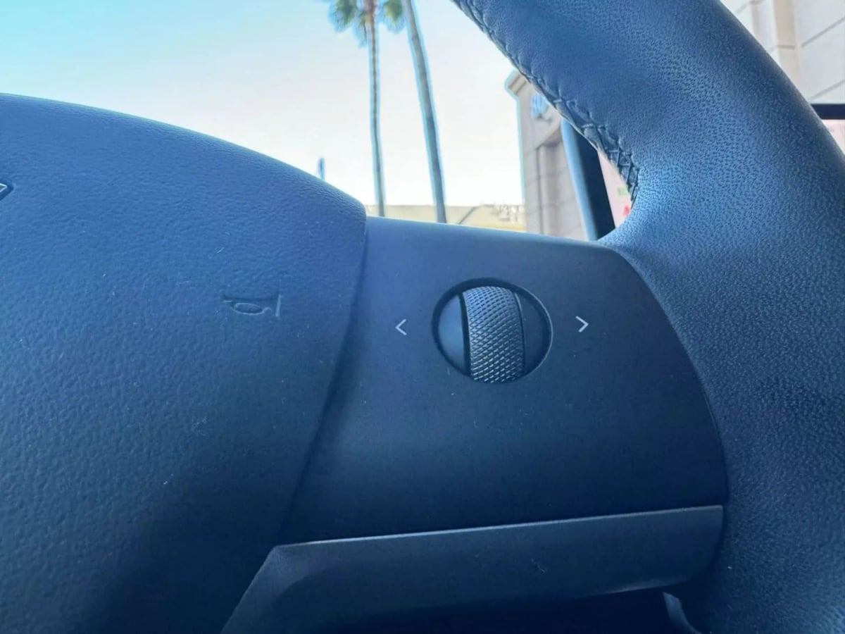 2022 Tesla Model Y Long Range photo 18