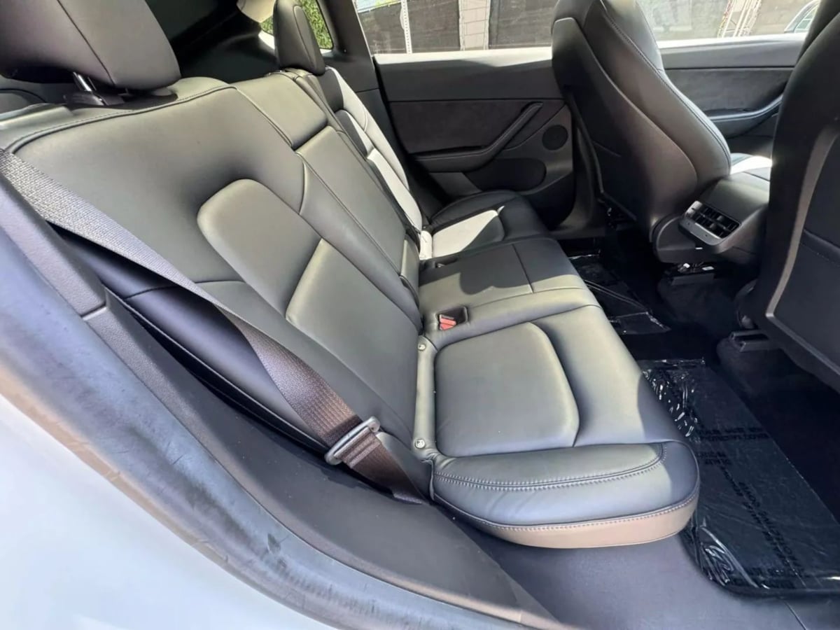 2022 Tesla Model Y Long Range photo 14