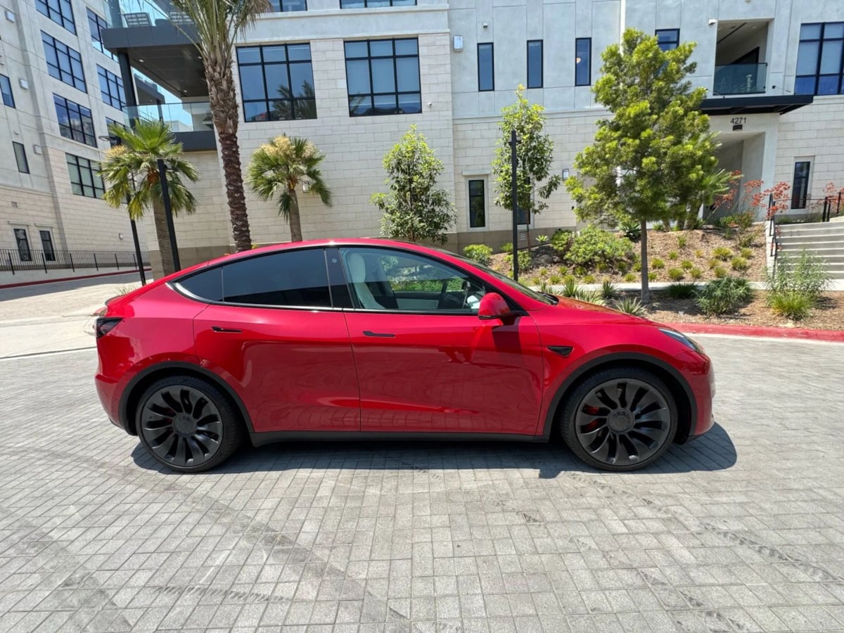 2022 Tesla Model Y Performance photo 7