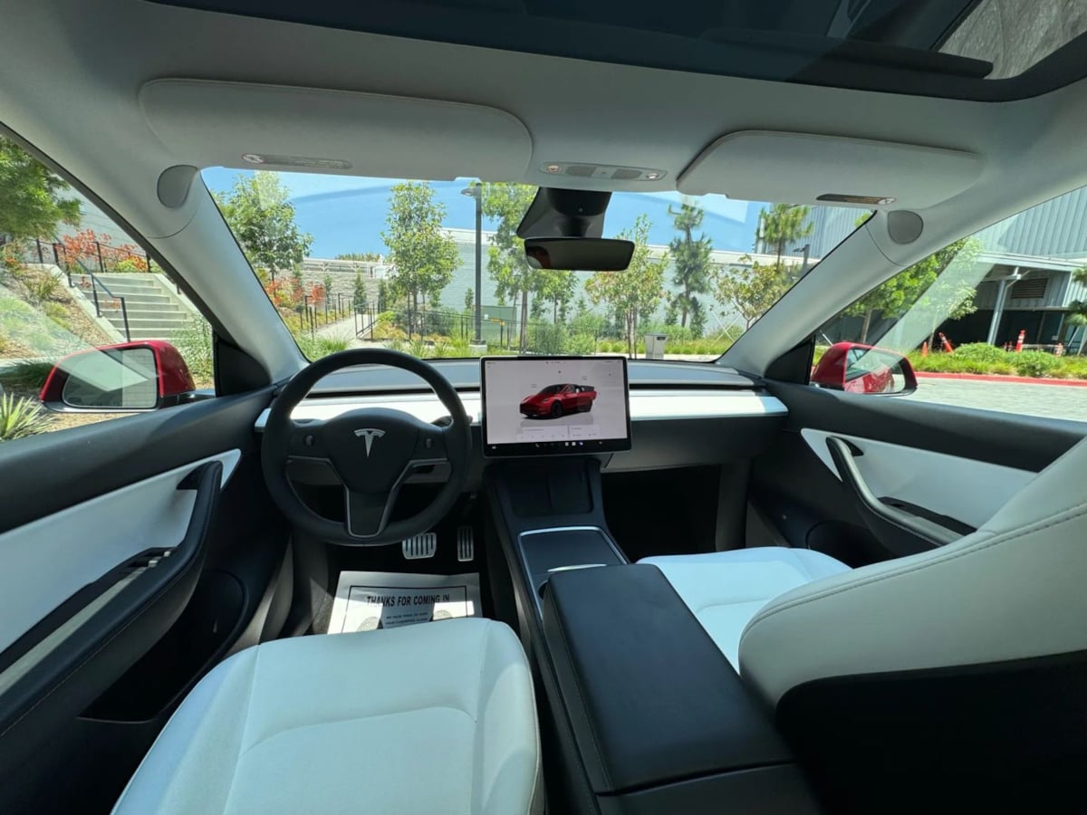 2022 Tesla Model Y Performance photo 9