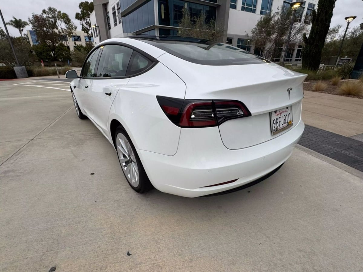 2022 Tesla Model 3 photo 5