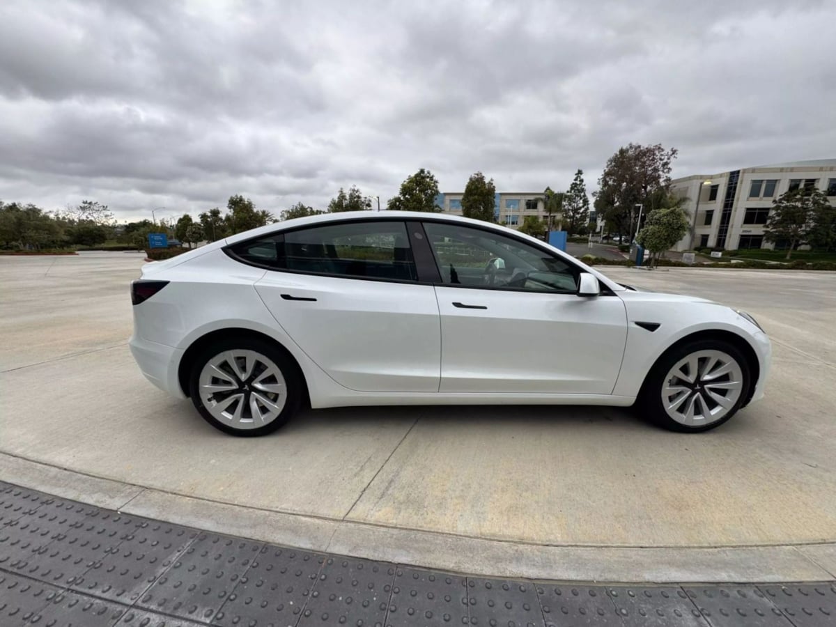 2022 Tesla Model 3 photo 6