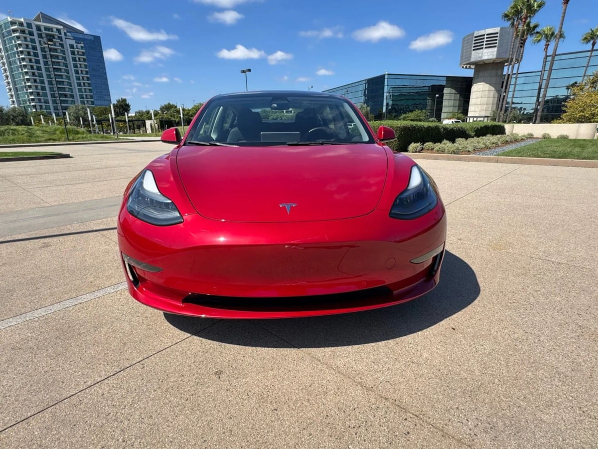 2022 Tesla Model 3 Performance photo 2