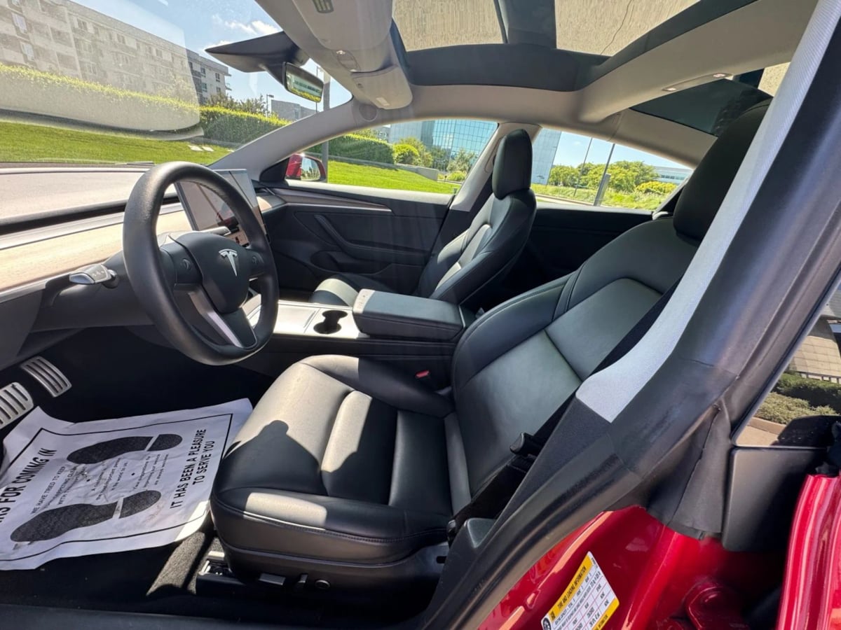 2022 Tesla Model 3 Performance photo 12