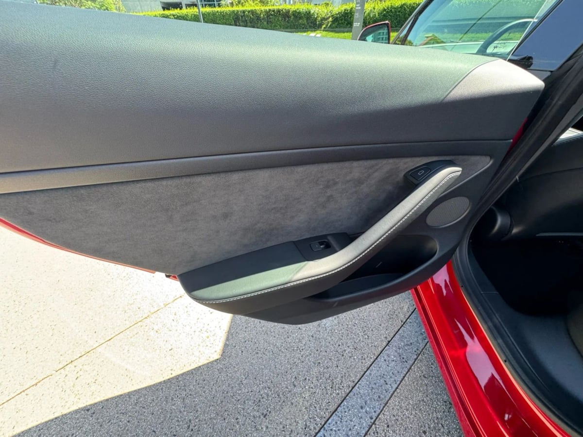 2022 Tesla Model 3 Performance photo 32