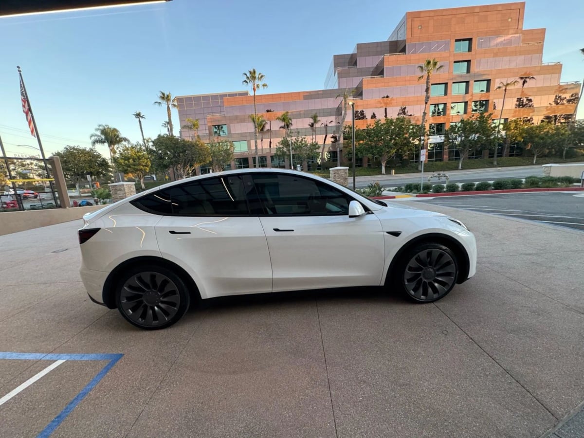 2022 Tesla Model Y Performance photo 7