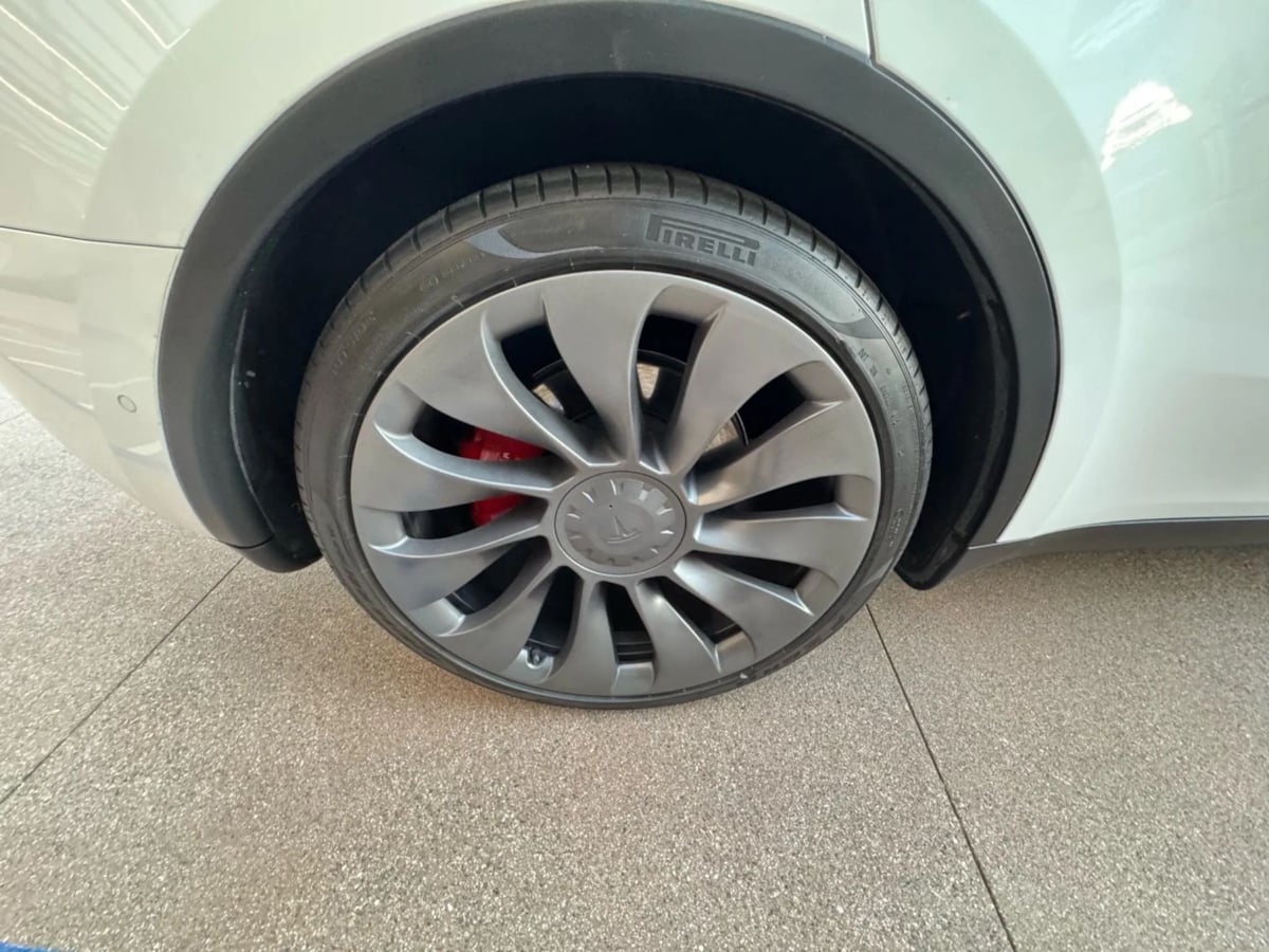 2022 Tesla Model Y Performance photo 31