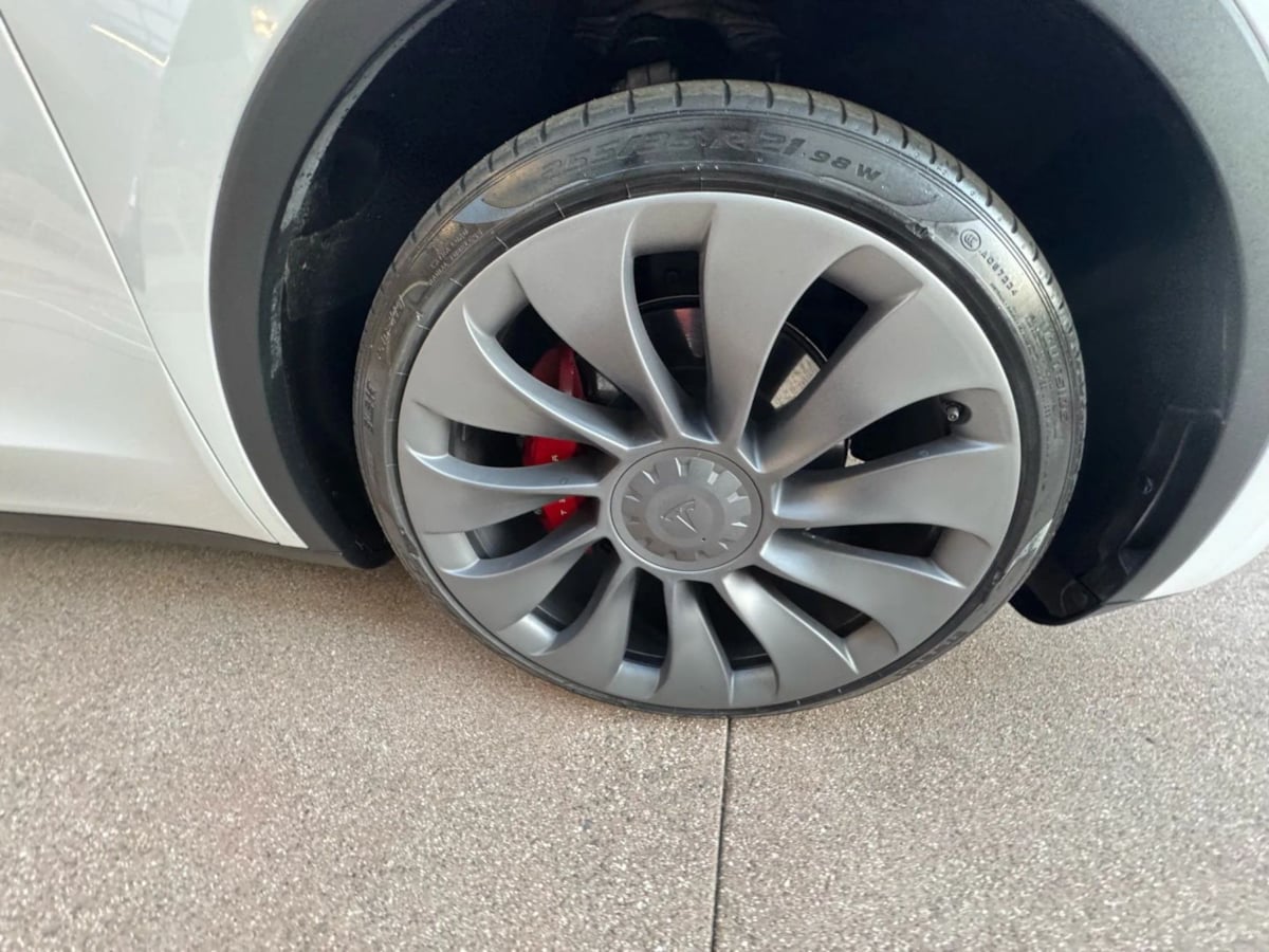 2022 Tesla Model Y Performance photo 32