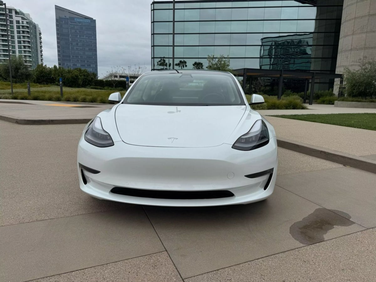 2022 Tesla Model 3 photo 2