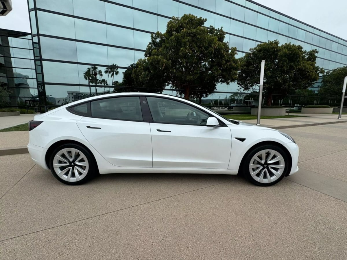 2022 Tesla Model 3 photo 7
