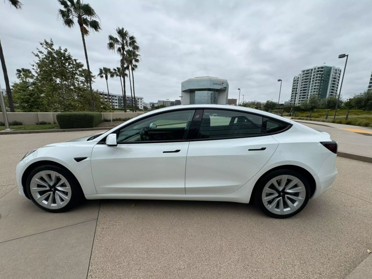 2022 Tesla Model 3 photo 8