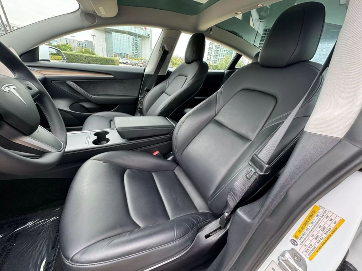 2022 Tesla Model 3 photo 12