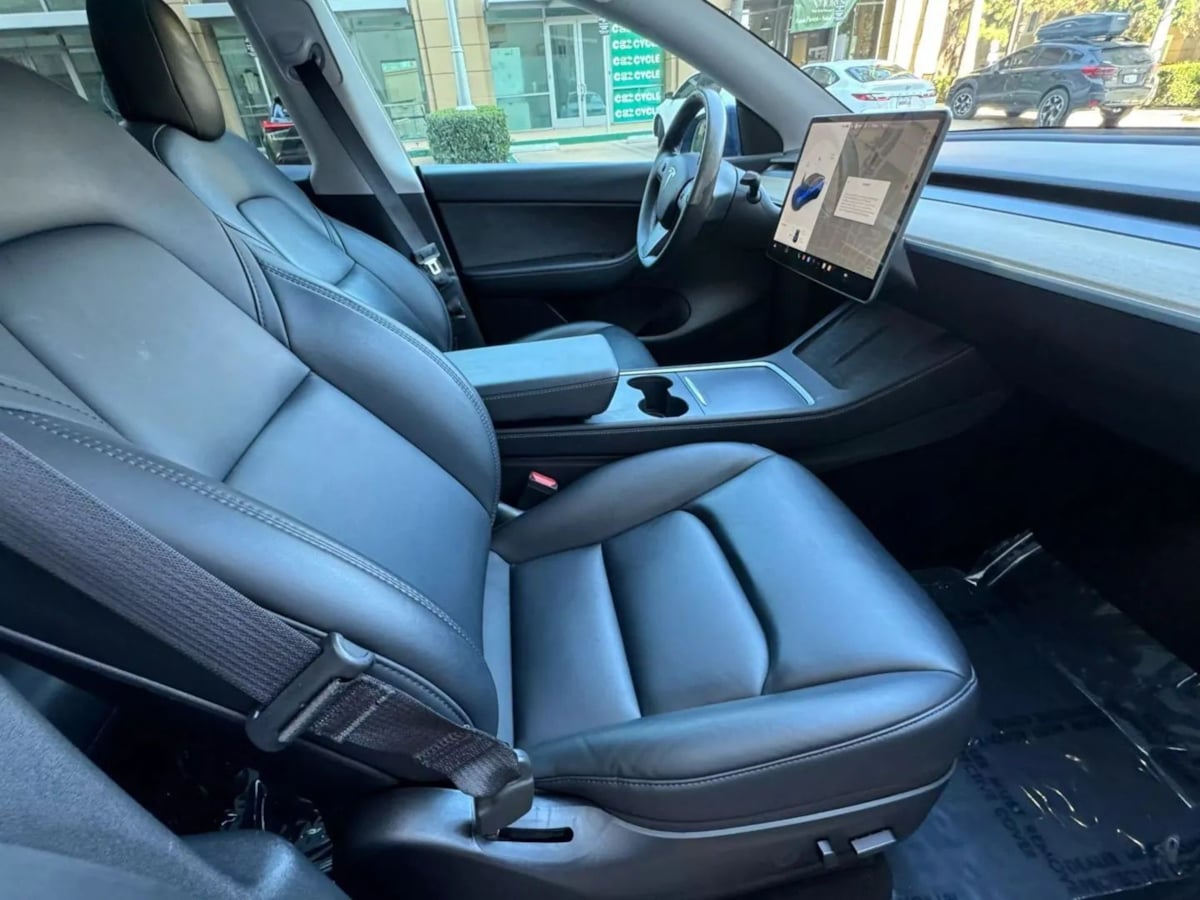 2022 Tesla Model Y Performance photo 11