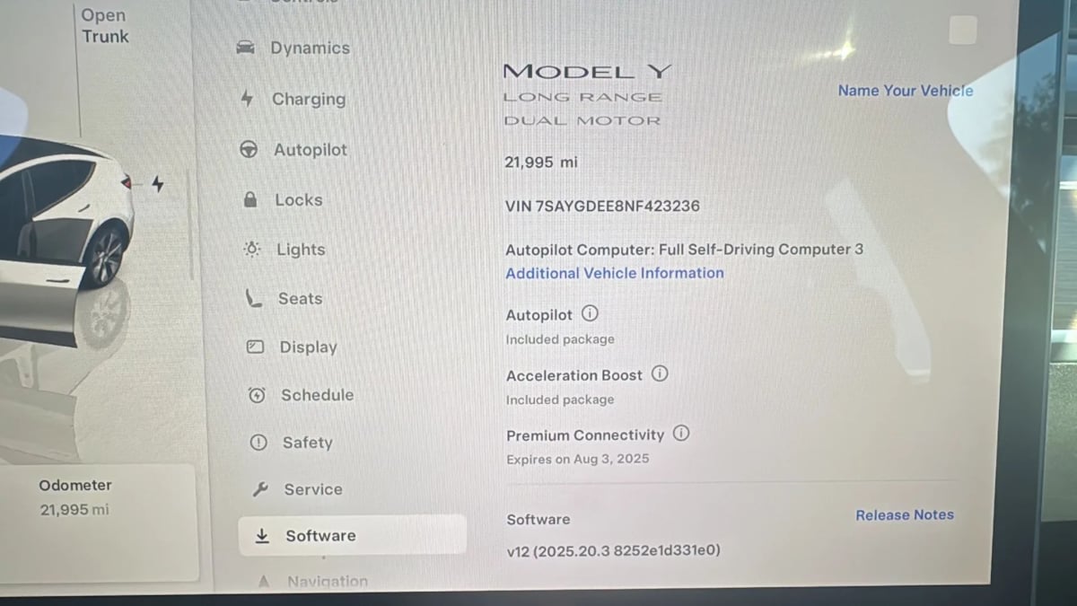 2022 Tesla Model Y Long Range photo 3