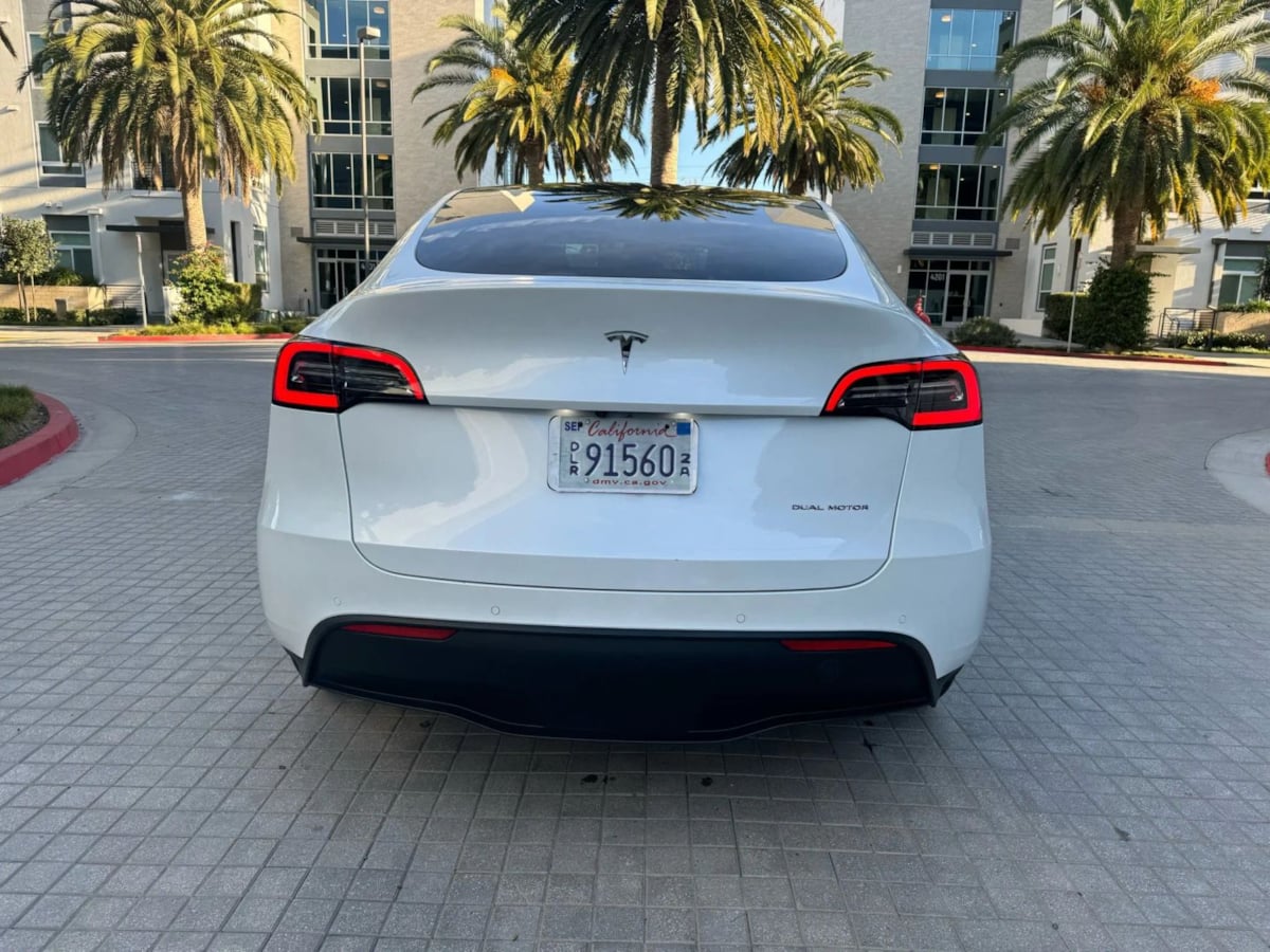 2022 Tesla Model Y Long Range photo 5