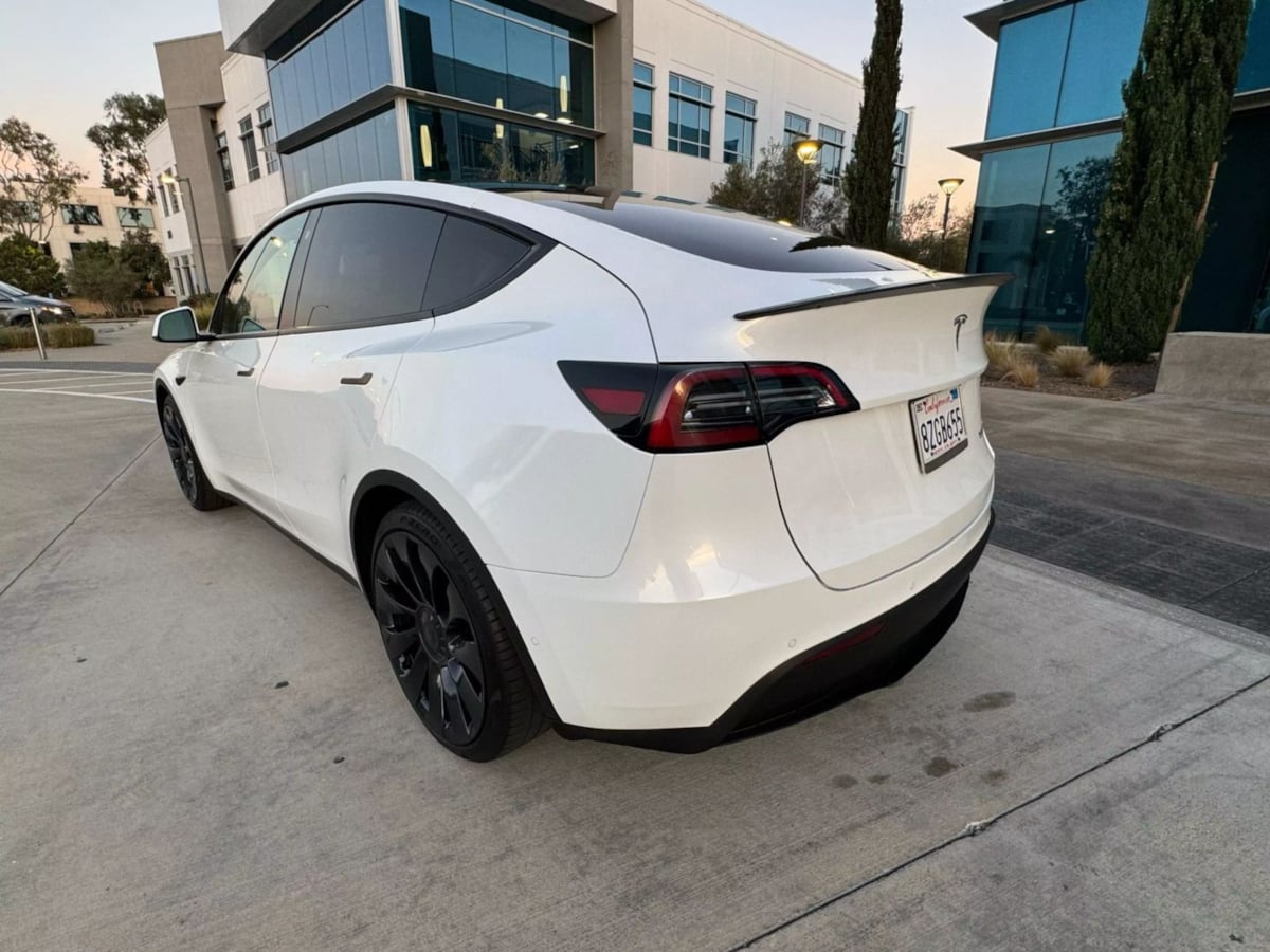 2022 Tesla Model Y Performance photo 5