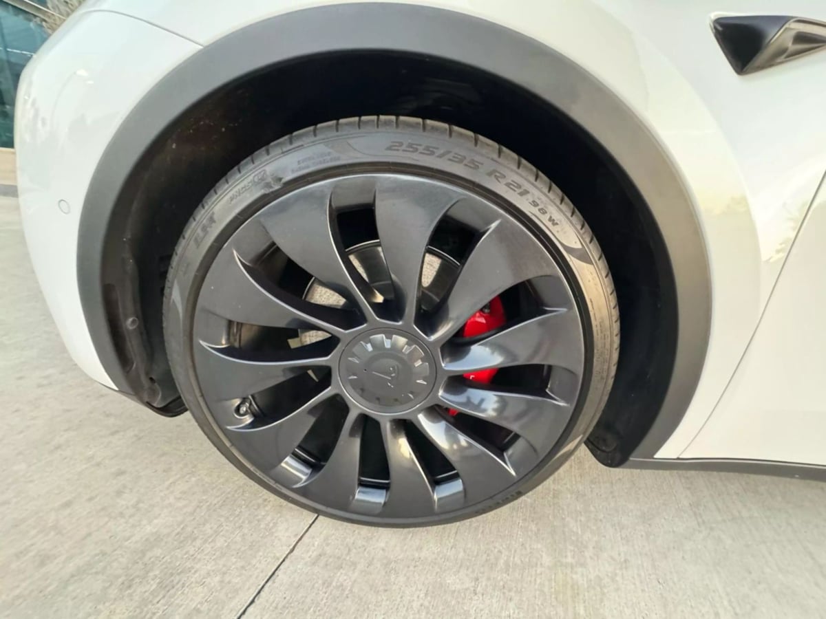 2022 Tesla Model Y Performance photo 28
