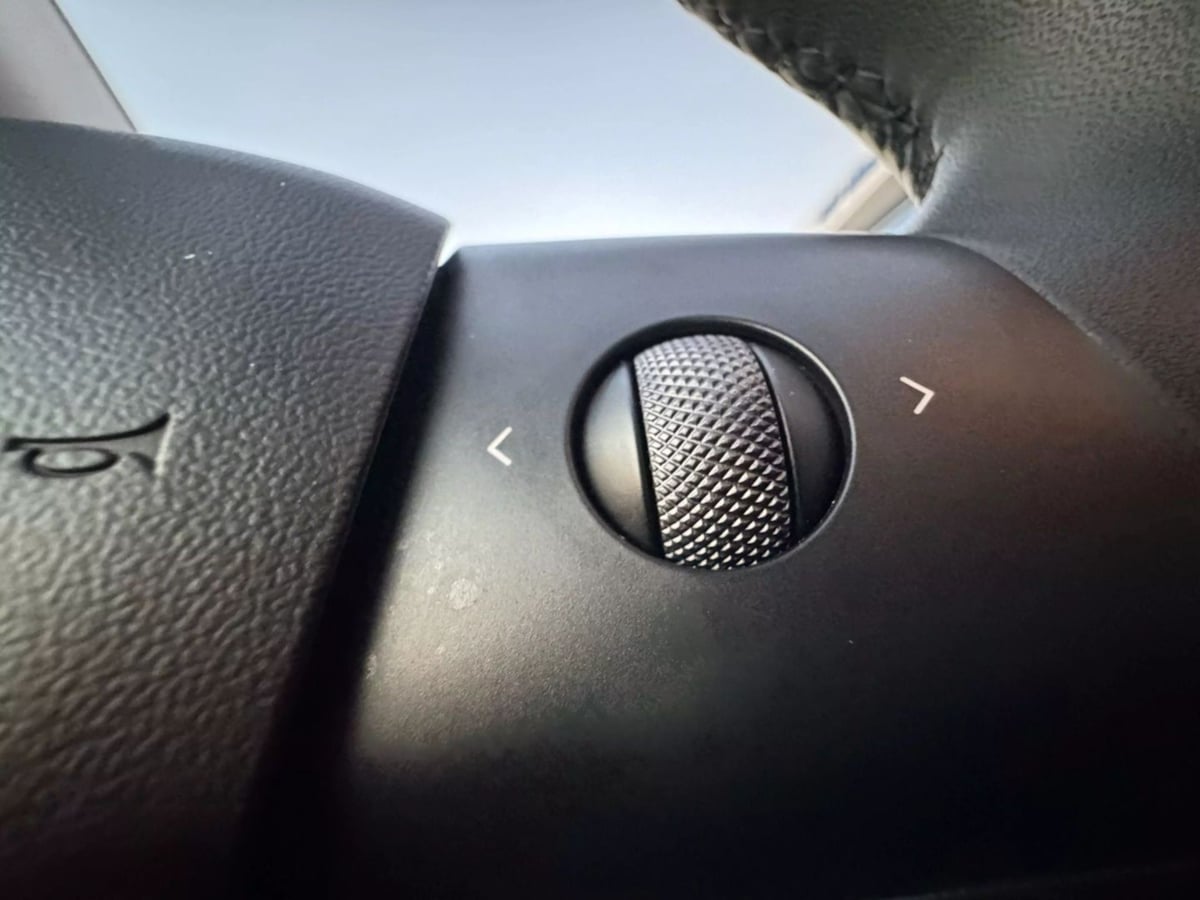 2022 Tesla Model Y Performance photo 35
