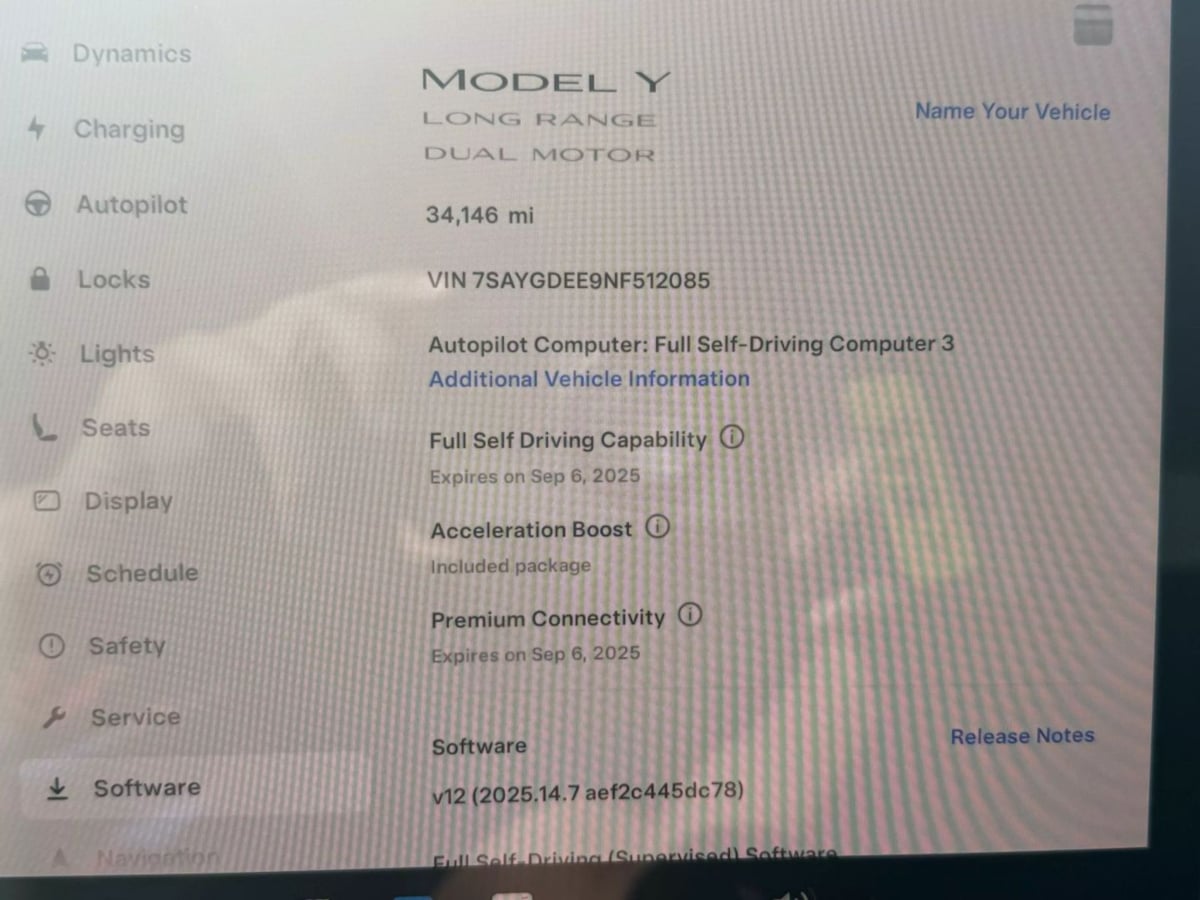 2022 Tesla Model Y Long Range photo 4