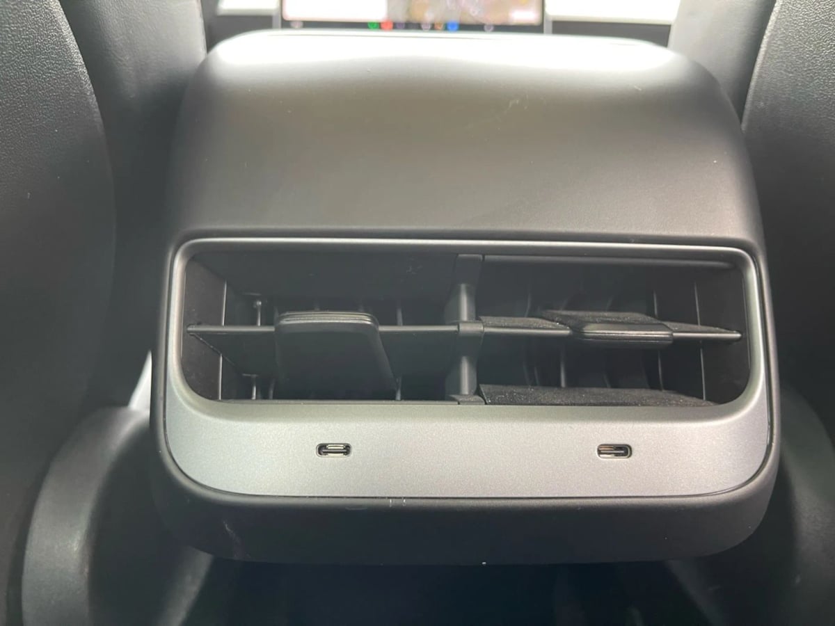 2023 Tesla Model 3 Long Range photo 28