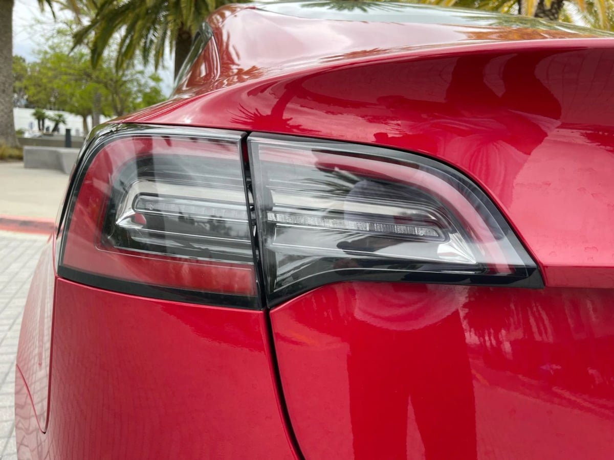 2023 Tesla Model 3 Long Range photo 32