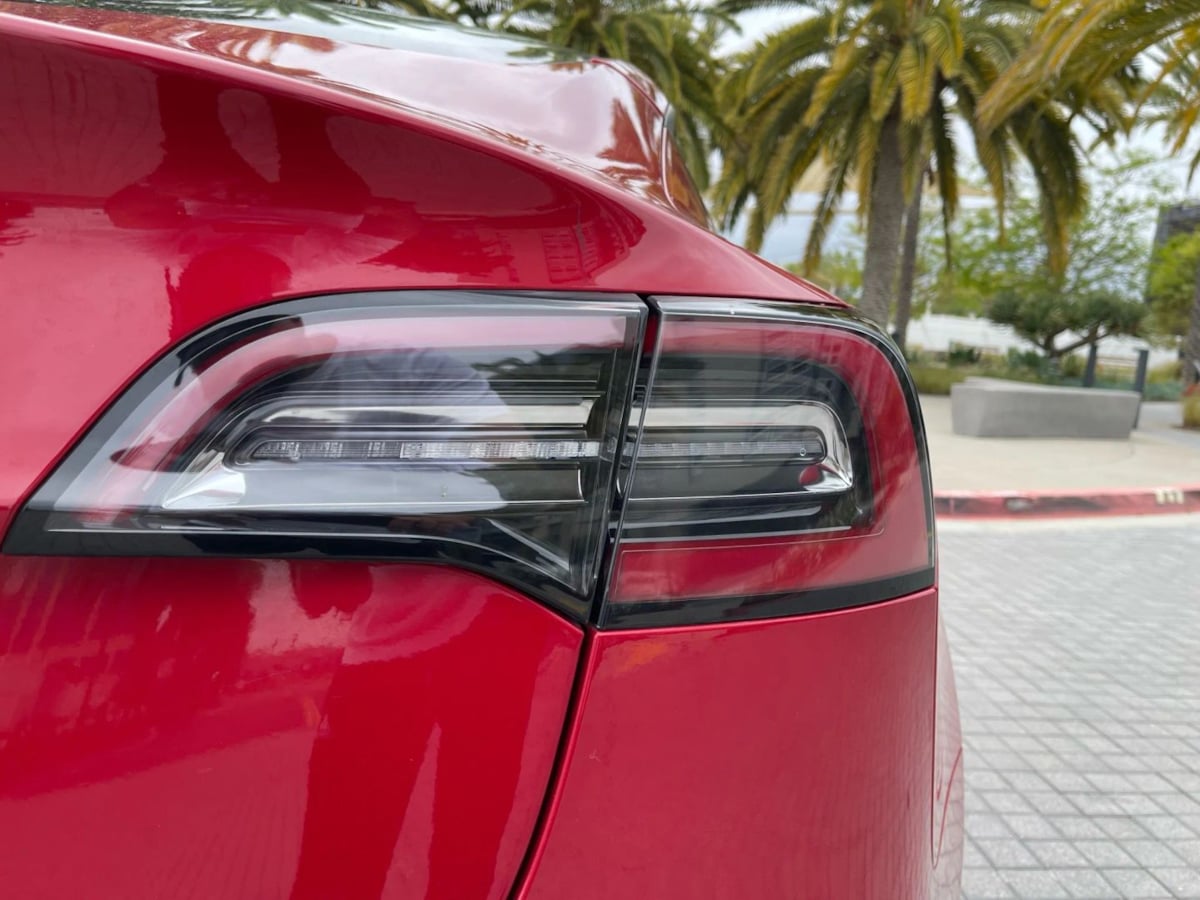 2023 Tesla Model 3 Long Range photo 33