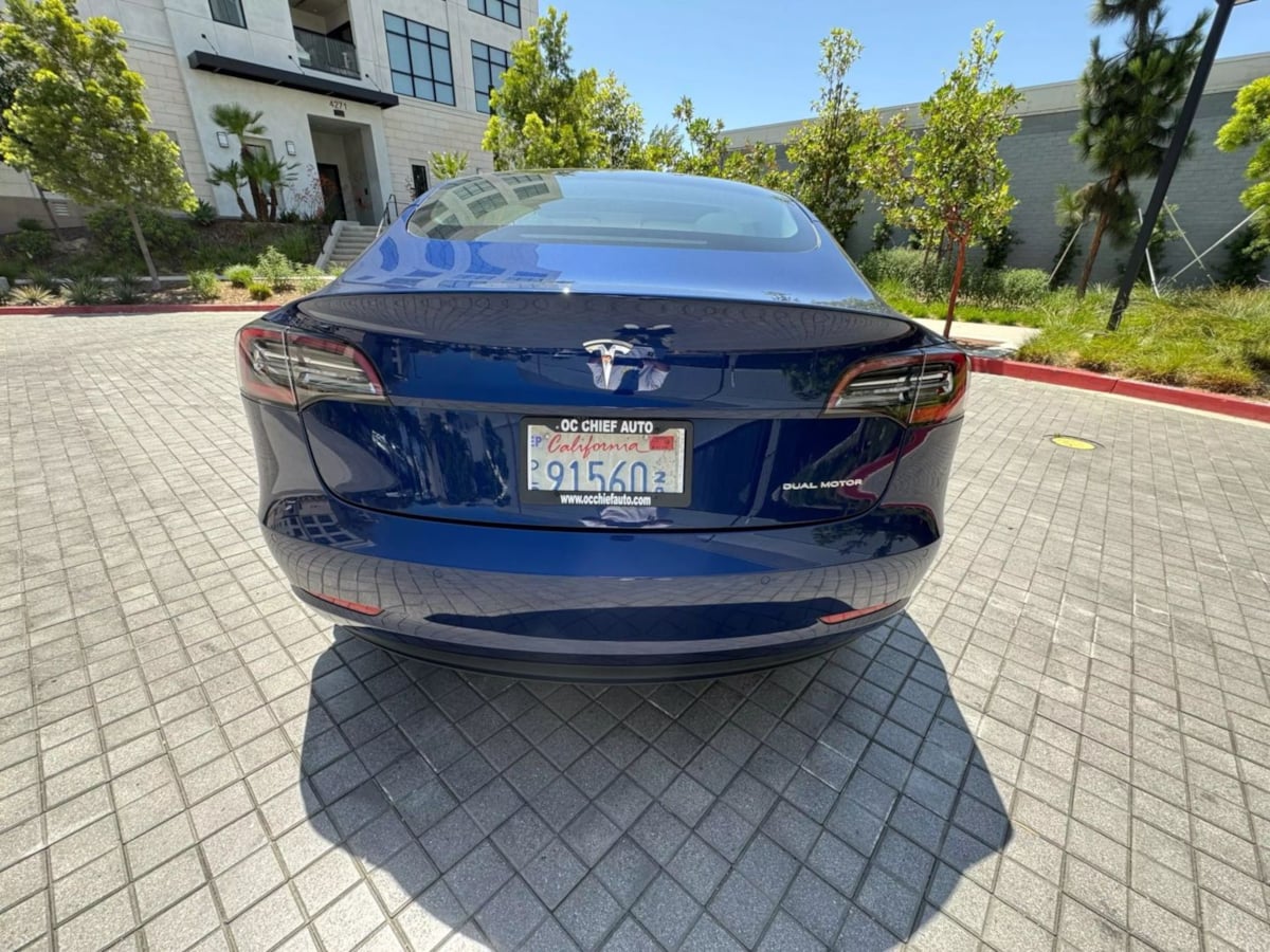 2022 Tesla Model 3 Long Range photo 6