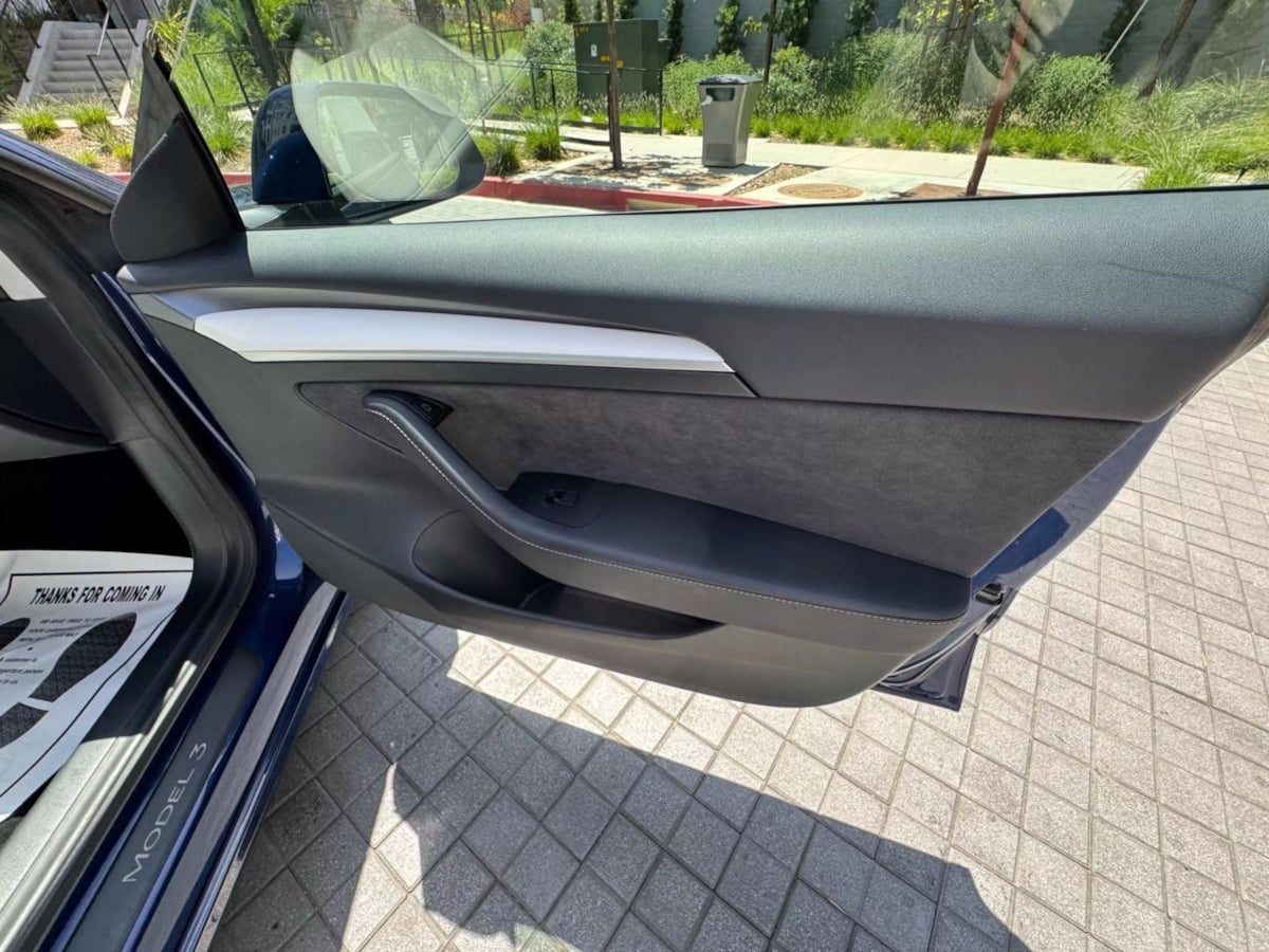 2022 Tesla Model 3 Long Range photo 30