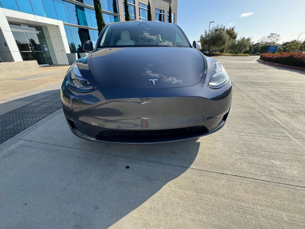 2022 Tesla Model Y Performance photo 2
