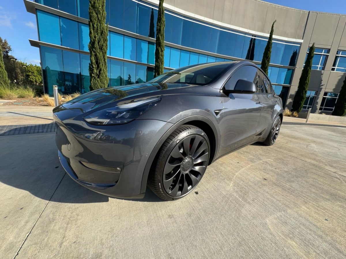 2022 Tesla Model Y Performance photo 10