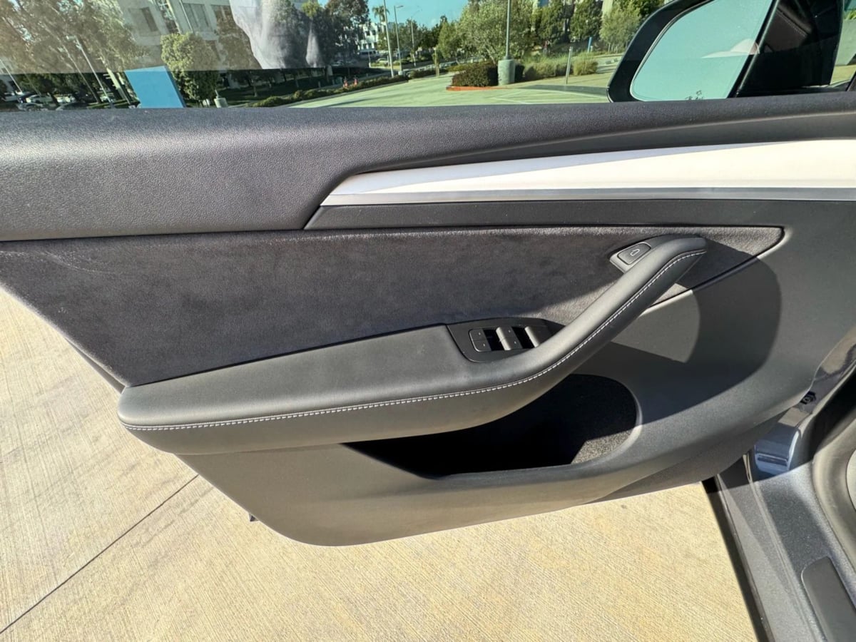 2022 Tesla Model Y Performance photo 22