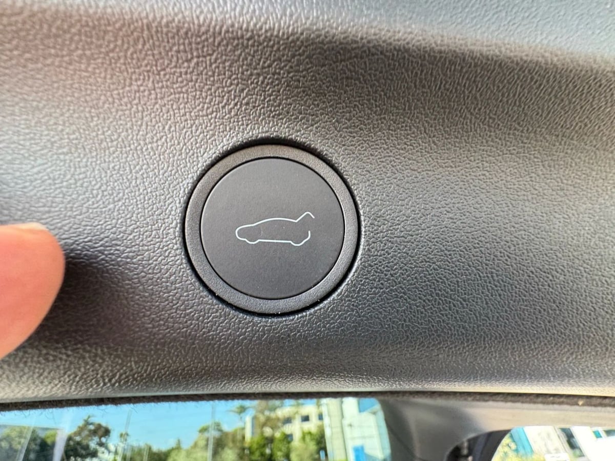 2022 Tesla Model Y Performance photo 35