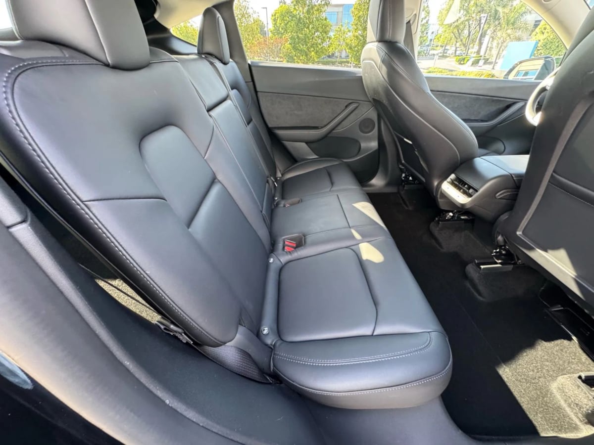 2022 Tesla Model Y Long Range photo 13