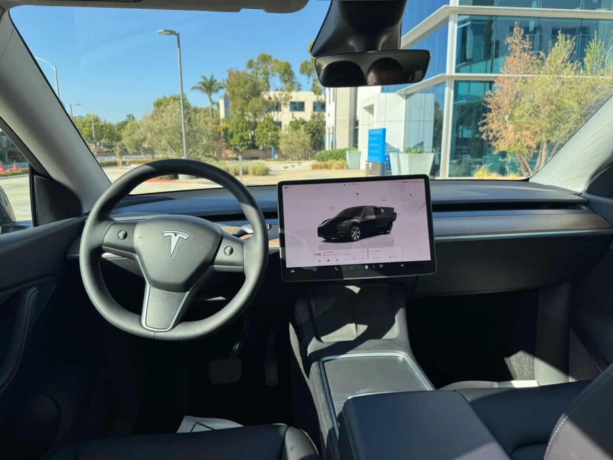 2022 Tesla Model Y Long Range photo 14
