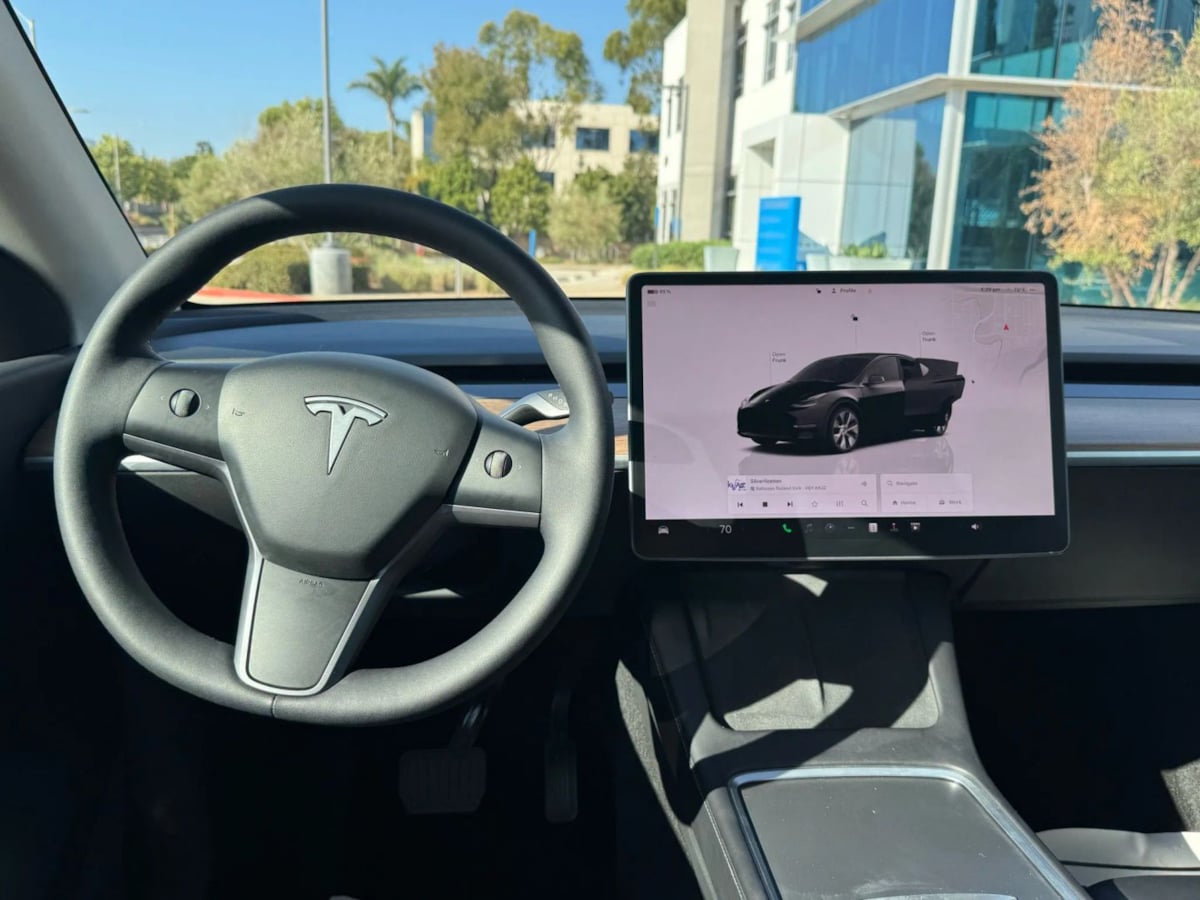 2022 Tesla Model Y Long Range photo 21