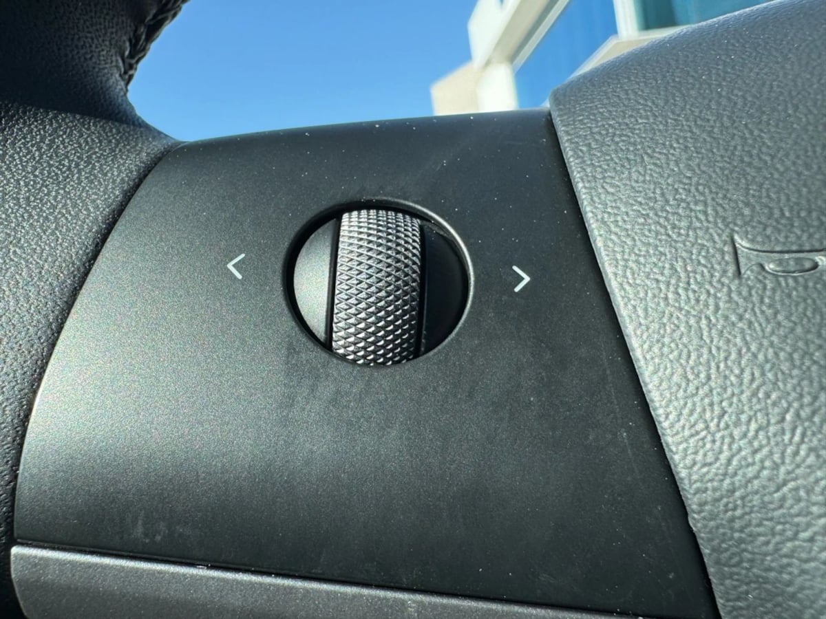 2022 Tesla Model Y Long Range photo 22