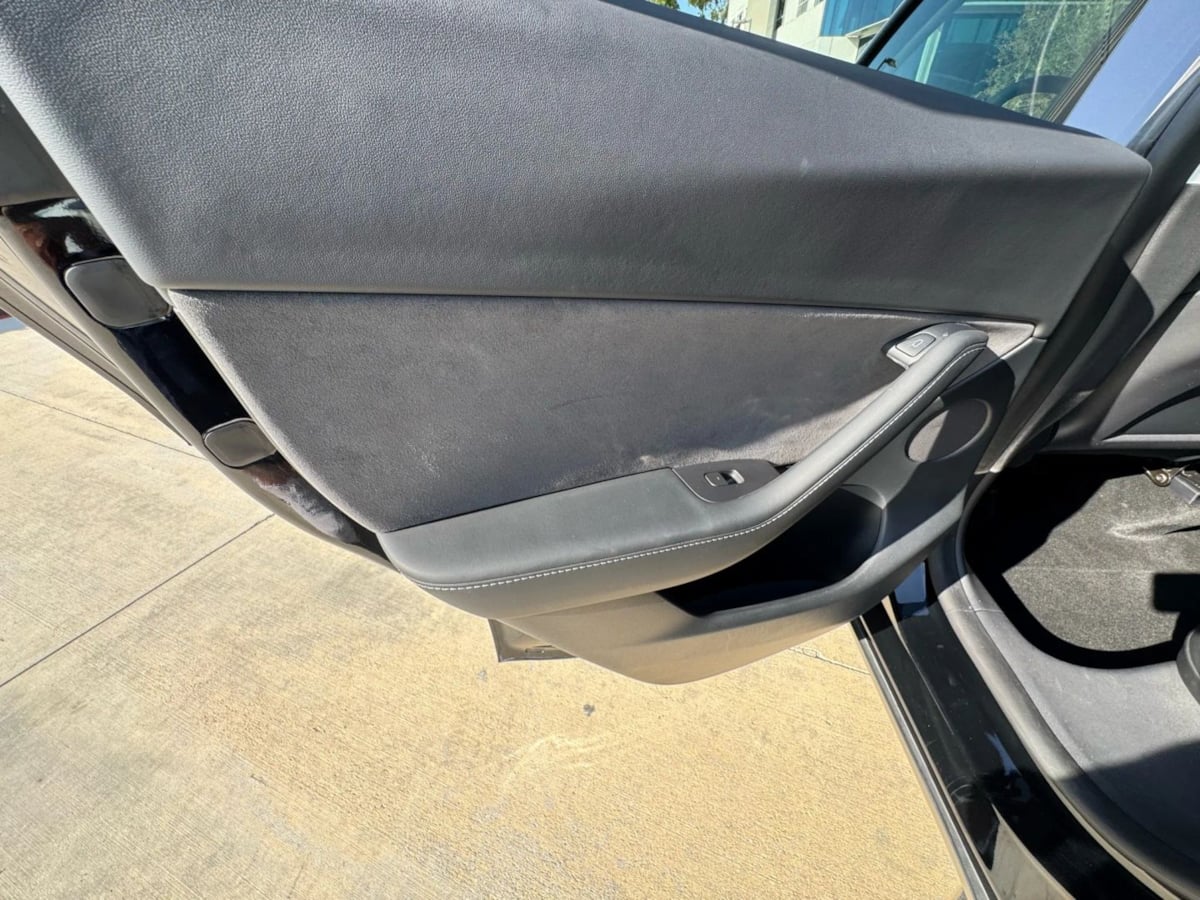 2022 Tesla Model Y Long Range photo 27