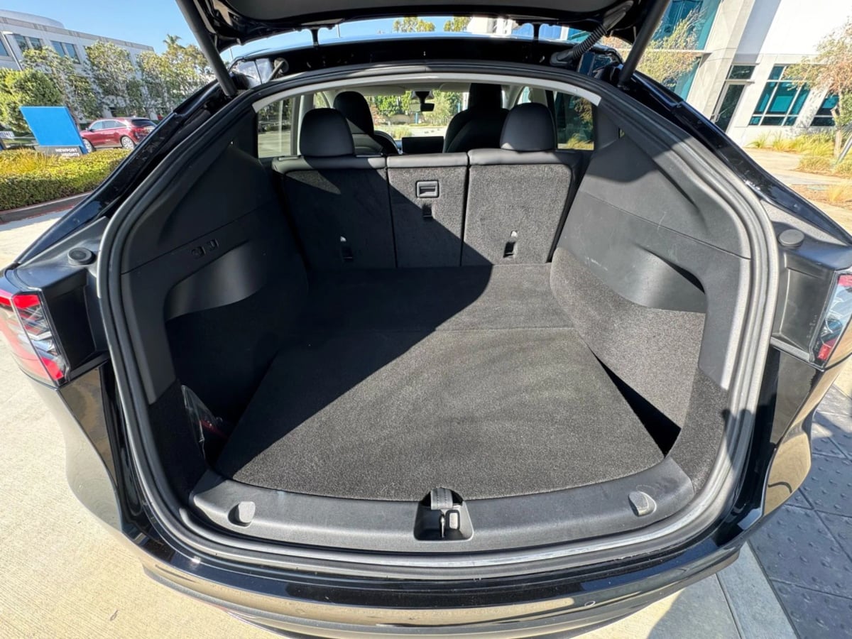 2022 Tesla Model Y Long Range photo 32