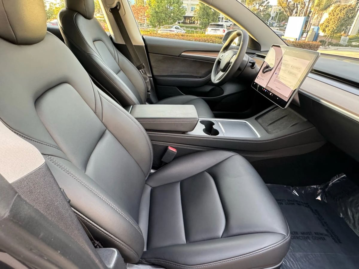2023 Tesla Model 3 photo 12